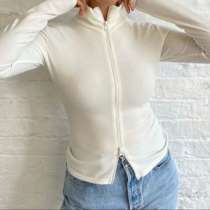 Zip up top